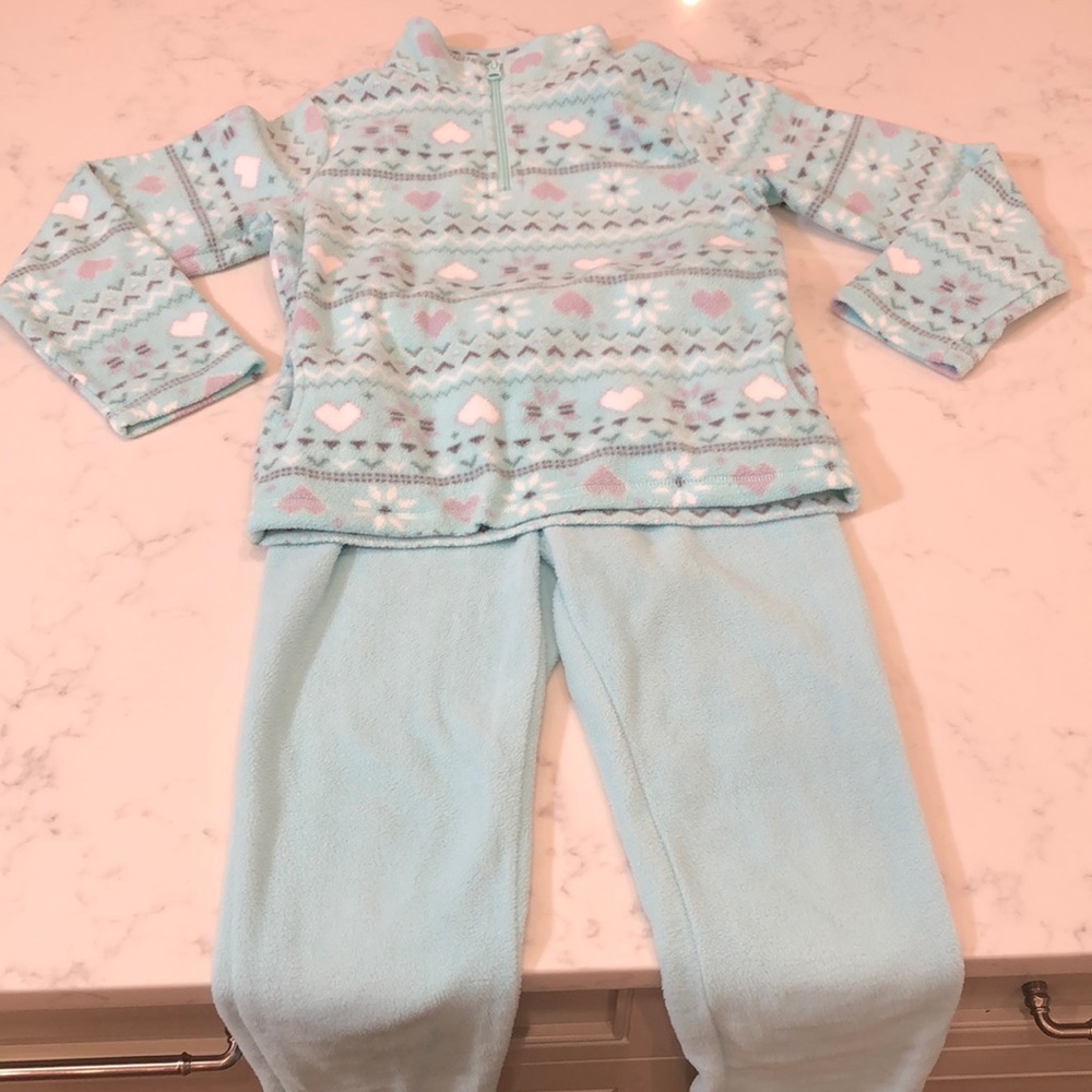 Size 7-8 Children’s Place Fleece Sweatsuit